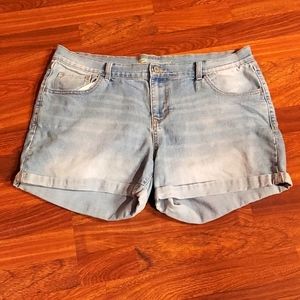Old Navy Boyfriend Denim Shorts